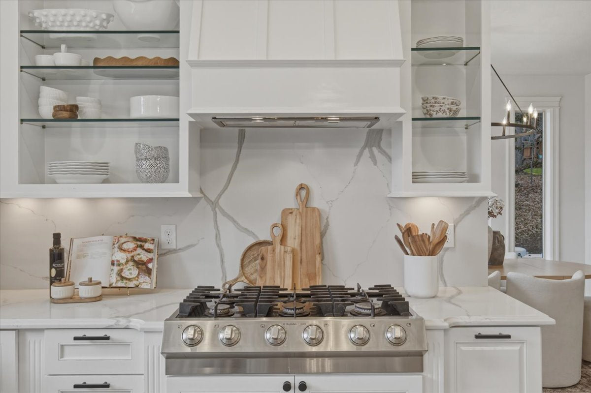 Luxury home staging and interior design | Luxury home staging and holiday décor services in Salem, Oregon | The Textured Home