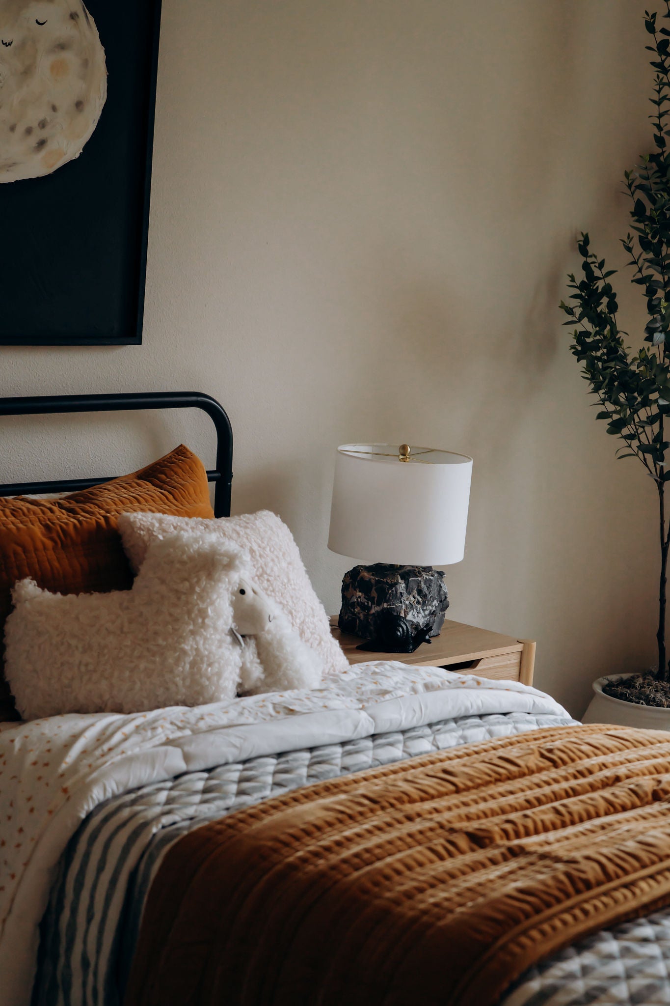 Bedroom staging and interior design | Luxury home staging and holiday décor services in Salem, Oregon | The Textured Home